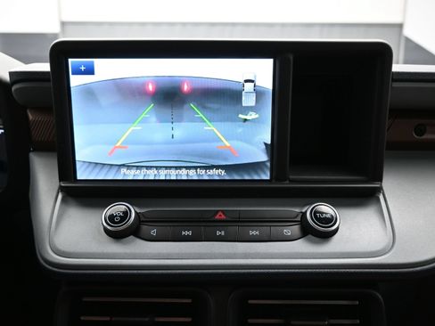 Used 2022 Ford Maverick Lariat w/ Lariat Luxury Package FWD image 30