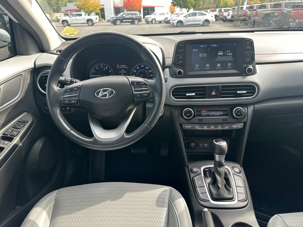 Used 2021 Hyundai Kona Limited w/ Cargo Package AWD/4WD image 15