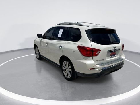 Used 2019 Nissan Pathfinder SL w/ SL Premium Package FWD image 7