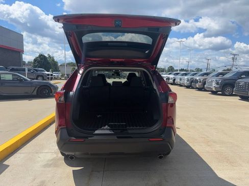 Used 2023 Toyota RAV4 LE FWD image 8
