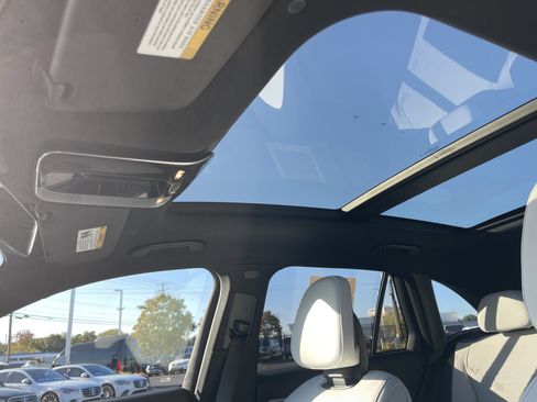 Certified 2023 Mercedes-Benz GLC 300 4MATIC image 28