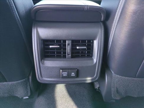 Certified 2021 Toyota Avalon XLE w/ Carpet Mat Package (TMS) FWD image 16