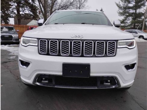 Used 2018 Jeep Grand Cherokee Overland AWD/4WD image 4