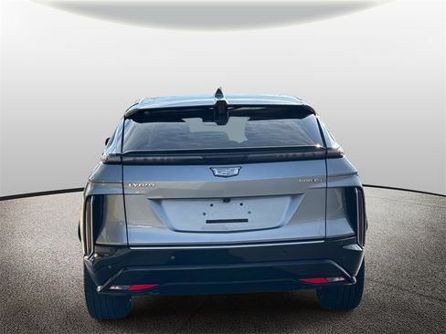 Used 2024 Cadillac Lyriq Luxury w/ LPO, Floor Liner Package image 4