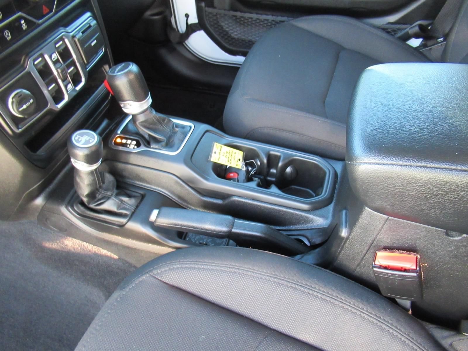 Used 2023 Jeep Gladiator Sport AWD/4WD image 19