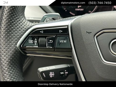 Used 2023 Audi e-tron GT Premium Plus w/ Performance Package image 31