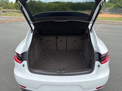 Used 2018 Porsche Macan S AWD/4WD image 17