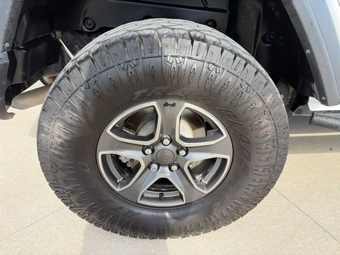 Used 2018 Jeep Wrangler Unlimited Sport S AWD/4WD image 23