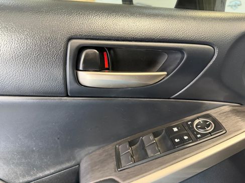 Used 2019 Lexus IS 300 F Sport w/ F Sport Package image 12