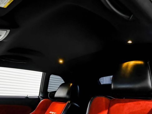 Used 2016 Dodge Challenger SRT image 24