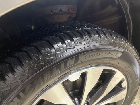 Used 2016 Subaru Outback 2.5i Limited image 28