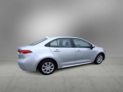 Used 2024 Toyota Corolla LE image 8