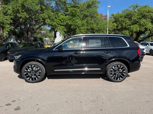 New 2026 Volvo XC90 B5 Ultra w/ Protection Package AWD/4WD image 3