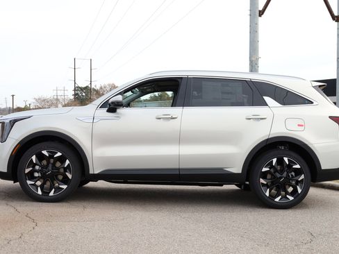 New 2026 Kia Sorento EX image 2
