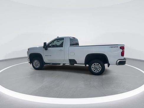 Used 2022 Chevrolet Silverado 2500 LT w/ Convenience Package image 6