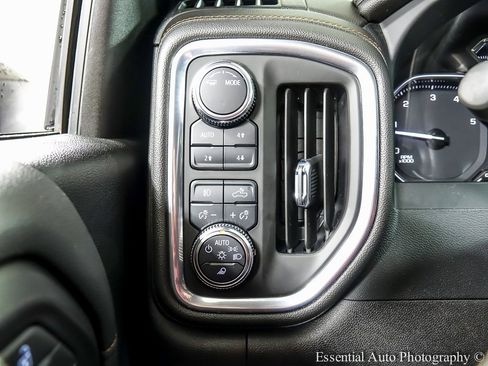 Used 2022 GMC Sierra 2500 AT4 w/ AT4 Preferred Package image 22