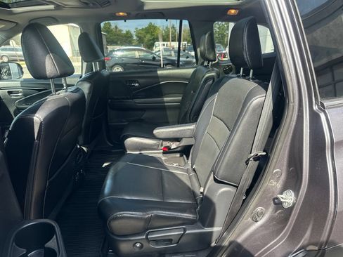 Used 2017 Honda Pilot Elite image 17