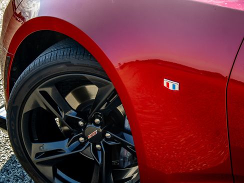 Used 2023 Chevrolet Camaro SS RWD image 8