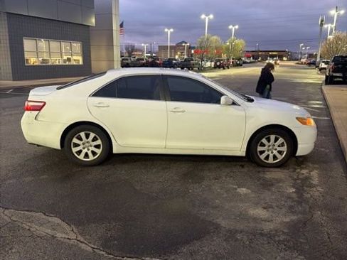 Used 2007 Toyota Camry XLE image 4