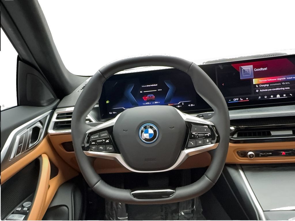Used 2025 BMW i4 eDrive40 w/ Driving Assistance Package RWD image 39