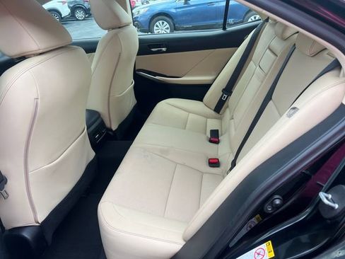 Used 2016 Lexus IS 300 AWD w/ Navigation System Package image 11
