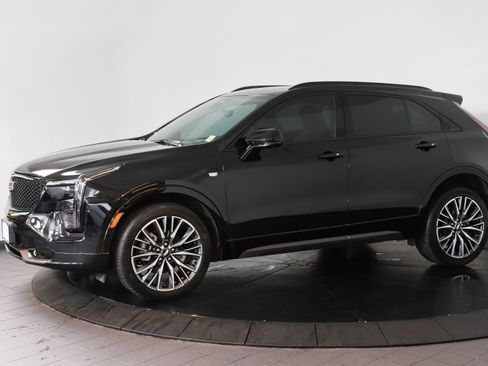 Certified 2025 Cadillac XT4 Sport AWD/4WD image 2