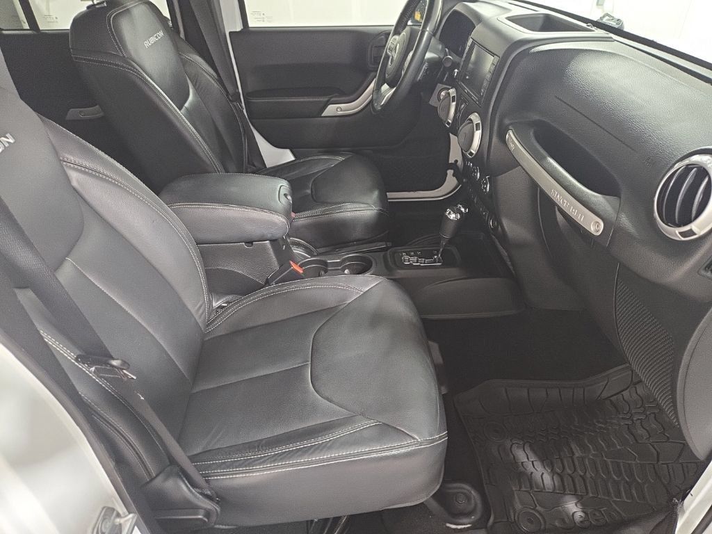 Used 2017 Jeep Wrangler Unlimited Rubicon AWD/4WD image 27