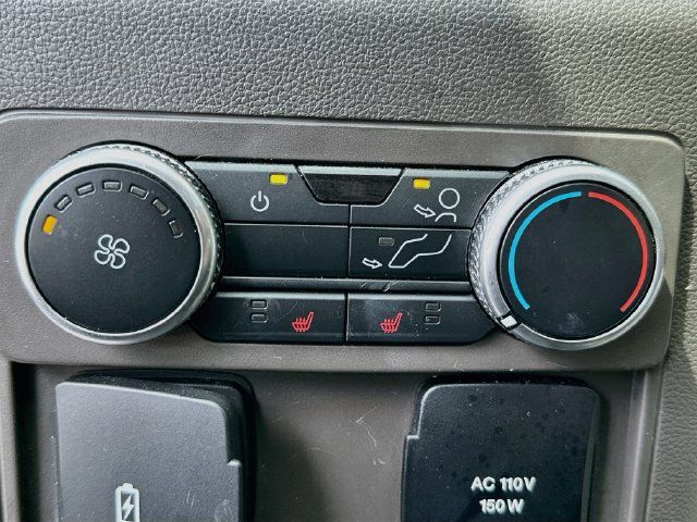 Used 2020 Ford Explorer Platinum w/ Premium Technology Package AWD/4WD image 29