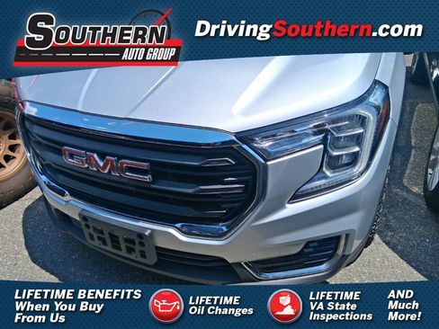 Used 2022 GMC Terrain SLE AWD/4WD image 1
