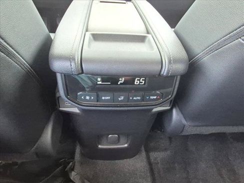 Used 2026 Toyota Grand Highlander FWD image 17