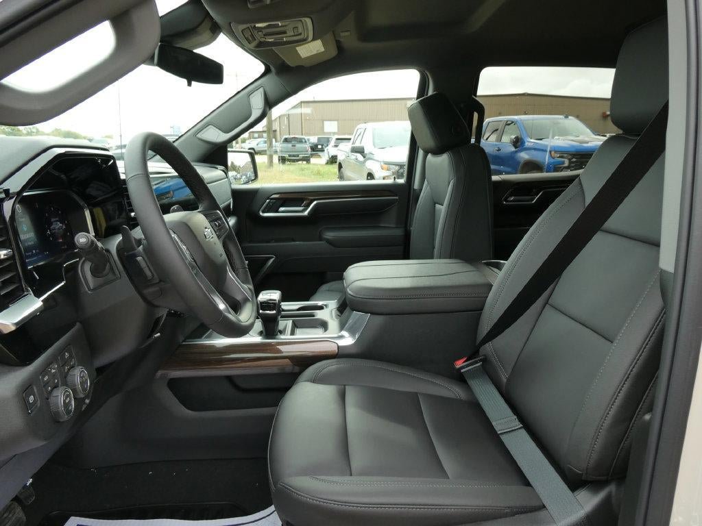 New 2026 Chevrolet Silverado 1500 RST w/ Convenience Package II AWD/4WD image 15