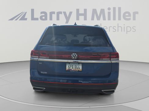 Used 2026 Volkswagen Atlas SE w/ Panoramic Sunroof Package FWD image 4