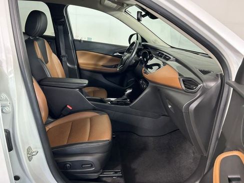 Used 2021 Buick Encore GX Essence AWD/4WD image 29