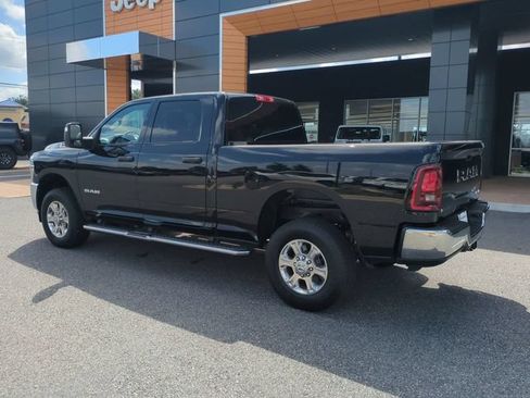 Used 2026 RAM 2500 Big Horn AWD/4WD image 6