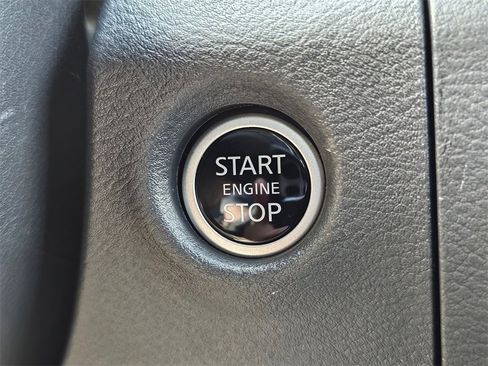 New 2025 Nissan Frontier SV w/ SV Convenience Package image 8