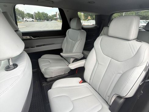 Used 2023 Hyundai Palisade SEL w/ Premium Package AWD/4WD image 18