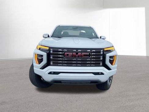 Used 2023 GMC Canyon Denali AWD/4WD image 2