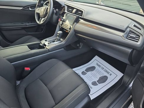 Used 2019 Honda Civic EX image 17