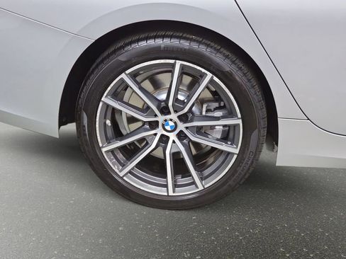 Used 2019 BMW 330i xDrive Sedan w/ Convenience Package image 34