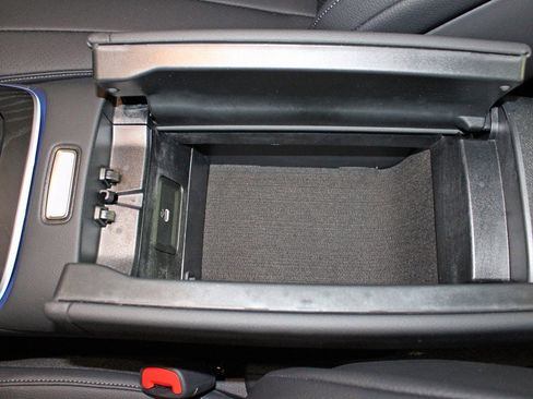 Certified 2025 Mercedes-Benz E 350 4MATIC Sedan image 25