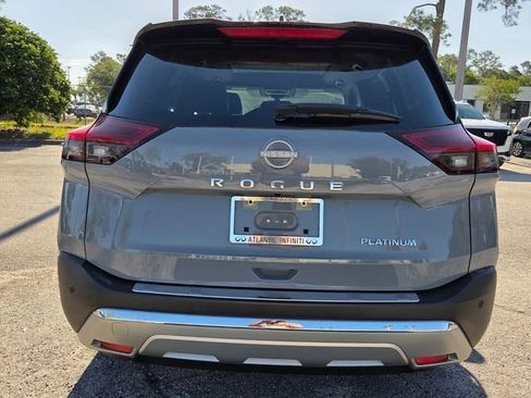 Used 2023 Nissan Rogue Platinum w/ Platinum Premium Package FWD image 6
