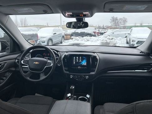 Used 2019 Chevrolet Traverse LS image 38