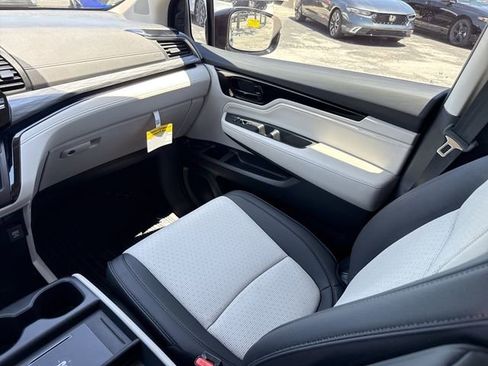 New 2026 Honda Odyssey Elite image 23