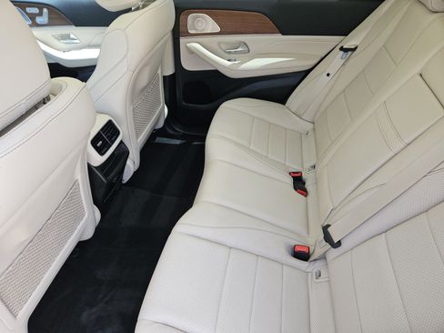 Used 2021 Mercedes-Benz GLE 350 w/ AMG Line Exterior image 24