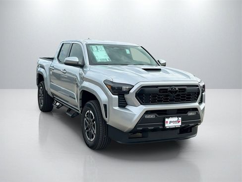 New 2026 Toyota Tacoma TRD Sport image 3