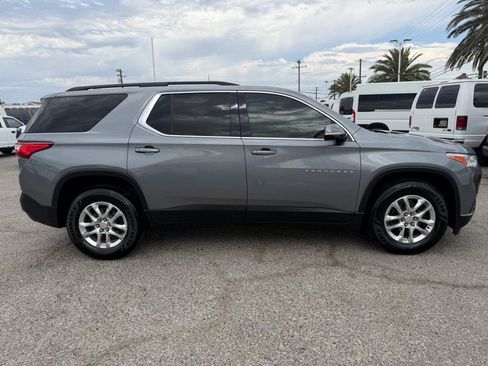 Used 2020 Chevrolet Traverse LT FWD image 4