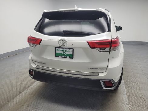 Used 2018 Toyota Highlander Limited Platinum image 7