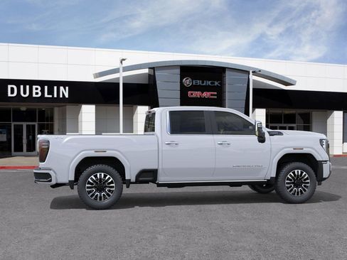 New 2026 GMC Sierra 2500 Denali Ultimate image 3