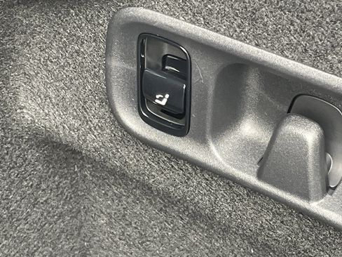 New 2026 Mercedes-Benz C 300 4MATIC Sedan image 11