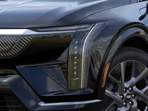 Used 2026 Cadillac Optiq Luxury 1 w/ LPO, Floor Liner Package RWD image 34